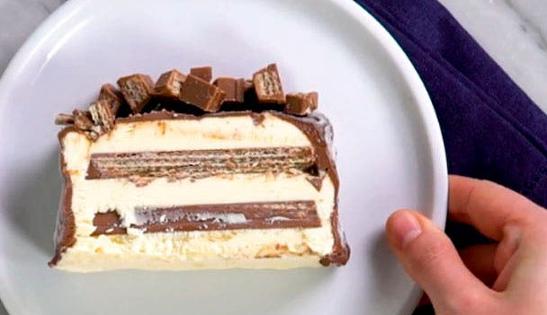 Receita – Torta Gelada de Kit Kat